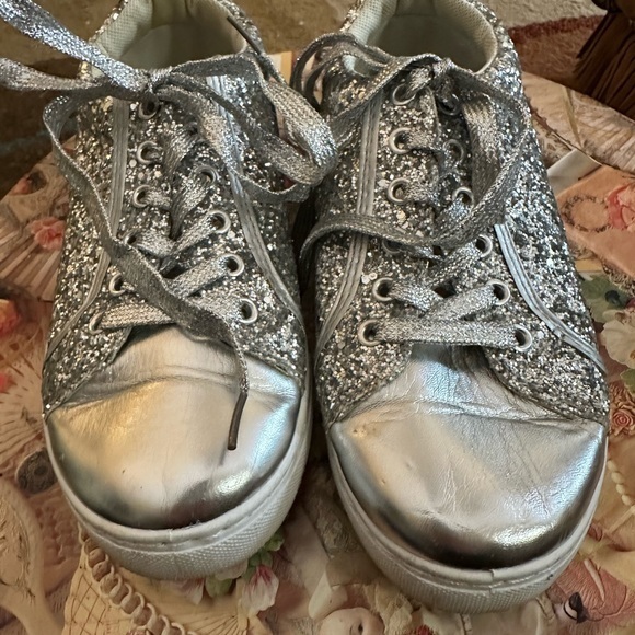 Anna silver glitter sneakers size 6 with silver laces in GUC. - Picture 1 of 6